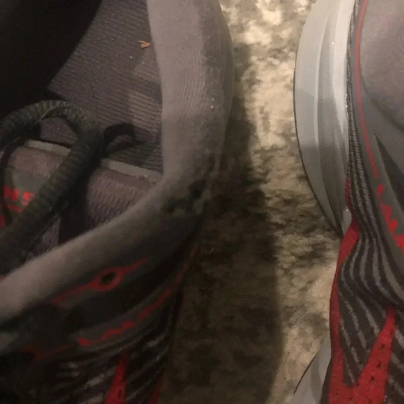 Brooks running shoes - Picture 4 of 6